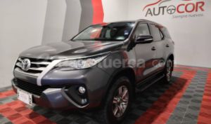 foto de Autos marca Toyota seminuevo modelo Fortuner 2.7 año 2017 en Quito
