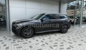 foto de Autos marca Mercedes Benz seminuevo modelo GLC 300 año 2023 en Quito