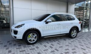 foto de Autos marca Porsche seminuevo modelo Cayenne S año 2015 en Quito