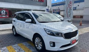 foto de Autos marca Kia seminuevo modelo Carnival año 2016 en Quito