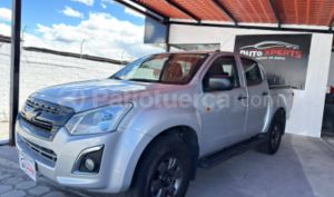 foto de Autos marca Chevrolet seminuevo modelo D-MAX CRDI HI RIDE año 2025