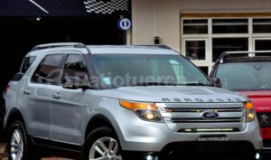 foto de Autos marca Ford seminuevo modelo Explorer XLT año 2013 en Cuenca