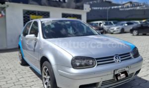 foto de Autos marca Volkswagen seminuevo modelo Golf año 2003 en Quito