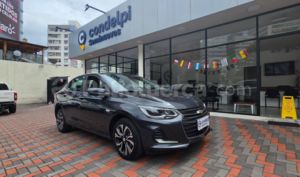 foto de Autos marca Chevrolet seminuevo modelo ONIX PREMIER año 2024 en Quito