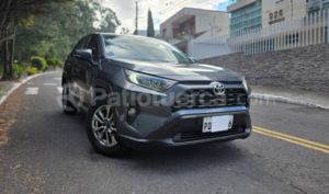 foto de Autos marca Toyota seminuevo modelo RAV 4 año 2022 en Quito