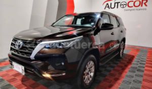 foto de Autos marca Toyota seminuevo modelo New Fortuner año 2023 en Quito