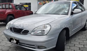 foto de Autos marca Daewoo seminuevo modelo Nubira año 2001