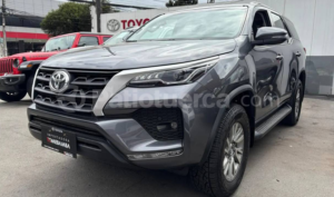 foto de Autos marca Toyota seminuevo modelo Fortuner año 2026