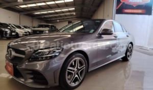 foto de Autos marca Mercedes Benz seminuevo modelo C200 AMG año 2020 en Quito
