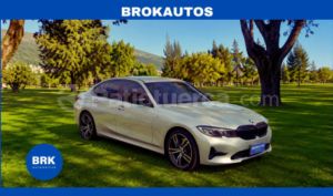 foto de Autos marca BMW seminuevo modelo 330i año 2020 en Quito