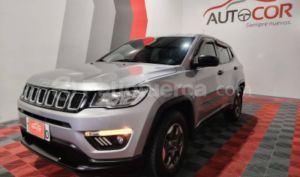 foto de Autos marca Jeep seminuevo modelo Compass Sport año 2018