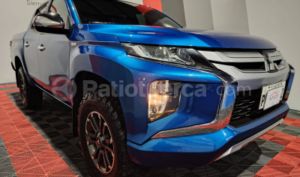 foto de Autos marca Mitsubishi seminuevo modelo L200 HIRIDER año 2024