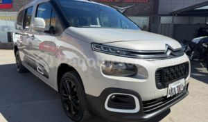 foto de Autos marca Citroen seminuevo modelo Berlingo Multispace año 2022