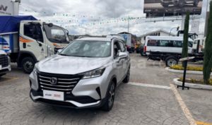foto de Autos marca Changan seminuevo modelo CS 15 año 2023 en Ambato