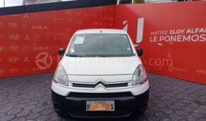 foto de Autos marca Citroen seminuevo modelo B9 año 2013 en Quito