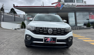 foto de Autos marca Volkswagen seminuevo modelo T-CROSS CONFORTLINE año 2021 en Loja