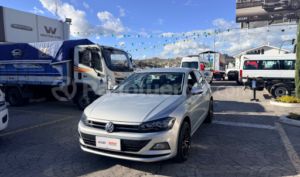 foto de Autos marca Volkswagen seminuevo modelo POLO CONFORTLINE año 2022 en Ambato