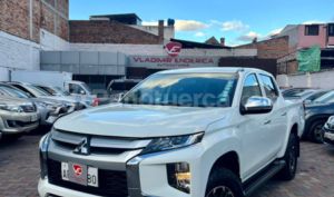 foto de Autos marca Mitsubishi seminuevo modelo L200 Sportero año 2021