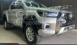 foto de Autos marca Toyota seminuevo modelo Hilux 2.8 CD 4X4 TA DIESEL año 2023 en Cumbayá