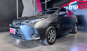 foto de Autos marca Toyota seminuevo modelo Yaris HB año 2023 en Quito