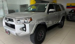 foto de Autos marca Toyota seminuevo modelo 4Runner SR5 año 2023