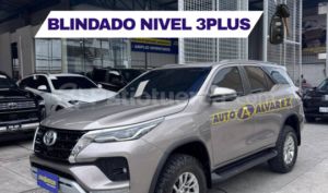 foto de Autos marca Toyota seminuevo modelo Fortuner 4.0 año 2023 en Guayaquil