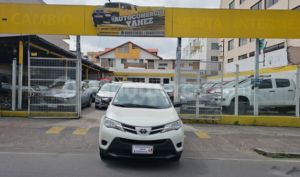 foto de Autos marca Toyota seminuevo modelo NEW RAV4 AC 2.0 5P año 2014 en Quito