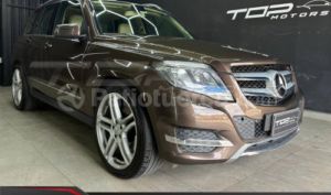 foto de Autos marca Mercedes Benz seminuevo modelo GLK 300 año 2015 en Cumbayá