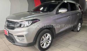 foto de Autos marca DongFeng seminuevo modelo Glory 560 año 2022 en Quito