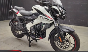 Bajaj PULSAR 200 NS FI 2023