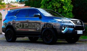 foto de Autos marca Toyota seminuevo modelo New Fortuner año 2021