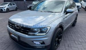 foto de Autos marca Volkswagen seminuevo modelo Tiguan Trendline año 2020