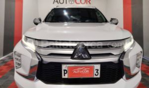 foto de Autos marca Mitsubishi seminuevo modelo Montero año 2022 en Sangolqui
