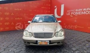 foto de Autos marca Mercedes Benz seminuevo modelo C200 K año 2002 en Quito