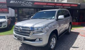 foto de Autos marca Toyota seminuevo modelo Land Cruiser VX año 2019 en Quito