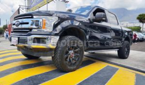 foto de Autos marca Ford seminuevo modelo F150 DC 4X4 año 2018 en Quito