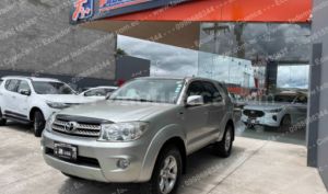 foto de Autos marca Toyota seminuevo modelo AWT FORTUNER año 2010