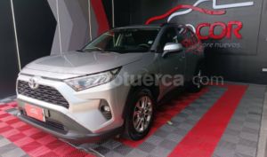 foto de Autos marca Toyota seminuevo modelo RAV 4 XLE año 2022 en Guayaquil