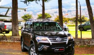 foto de Autos marca Toyota seminuevo modelo New Fortuner año 2017