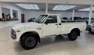 foto de Autos marca Toyota seminuevo modelo Stout año 1992