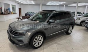 foto de Autos marca Volkswagen seminuevo modelo Tiguan año 2018 en Quito