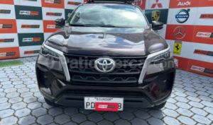 foto de Autos marca Toyota seminuevo modelo Fortuner año 2022 en Quito