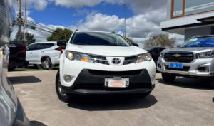 foto de Autos marca Toyota seminuevo modelo NEW RAV 4 año 2015 en Cuenca