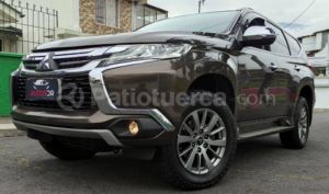 foto de Autos marca Mitsubishi seminuevo modelo Montero Sport año 2017