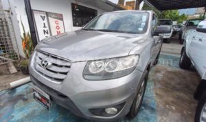 foto de Autos marca Hyundai seminuevo modelo Santa Fe 4x2 año 2012