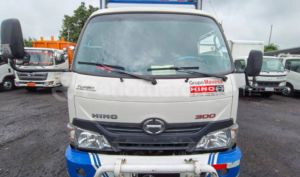 foto de Pesados marca Hino seminuevo modelo XZU640L HKMLJ3 año 2019 en Quito