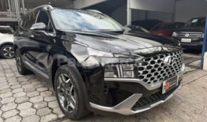 foto de Autos marca Hyundai seminuevo modelo Santa Fe 4x2 año 2023 en Quito