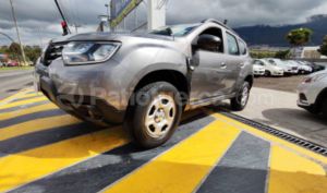 foto de Autos marca Renault seminuevo modelo DUSTER ZEN año 2023