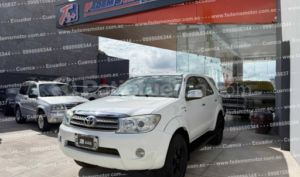 Toyota AWT FORTUNER 2011