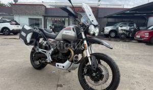 Moto Guzzi V8STT 2024